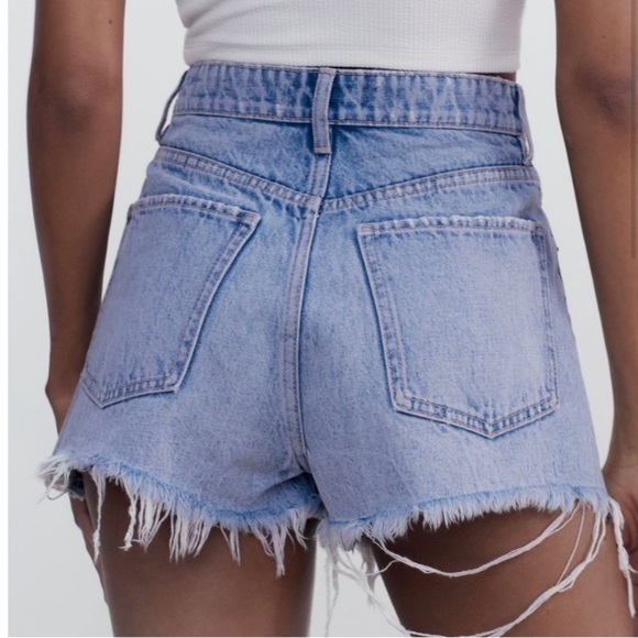 Zara Shorts Size 4 High Waisted Distressed Denim Boho Vacation Summer Casual - Picture 2 of 13